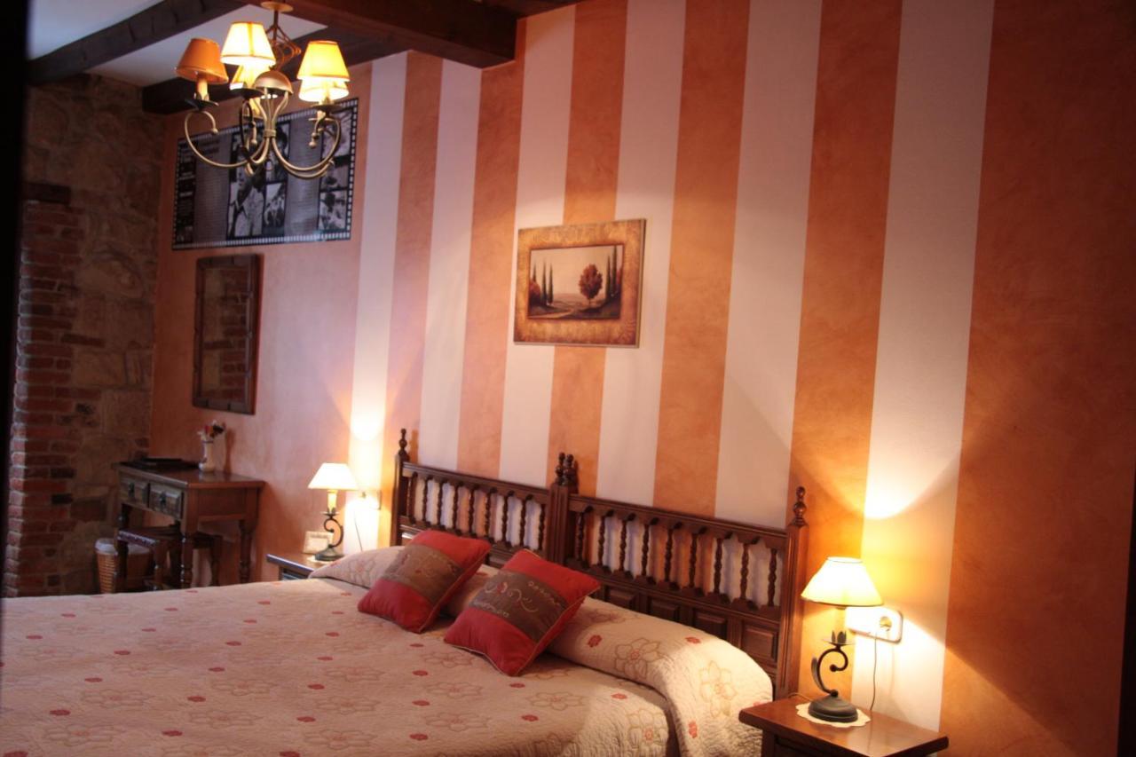 Hotel Y Estudios- 