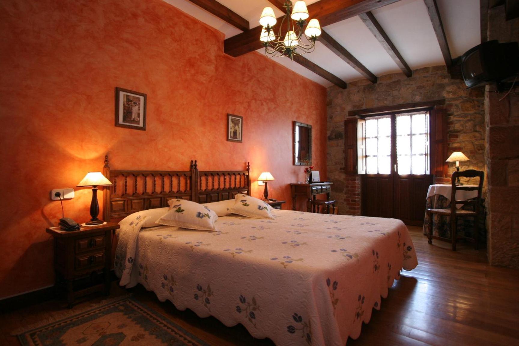 Y Estudios- 