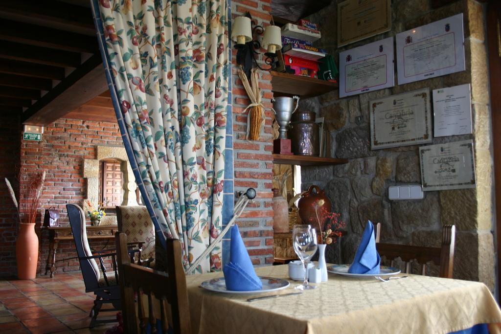 Hotel Y Estudios- 