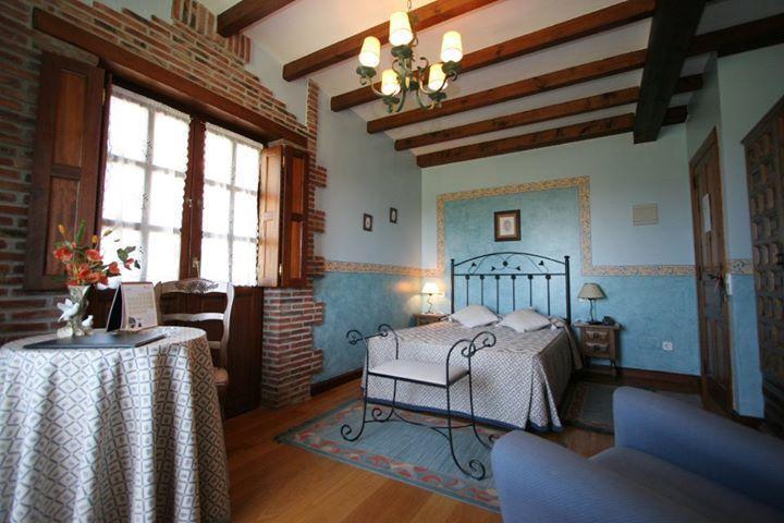 Hotel Y Estudios- 